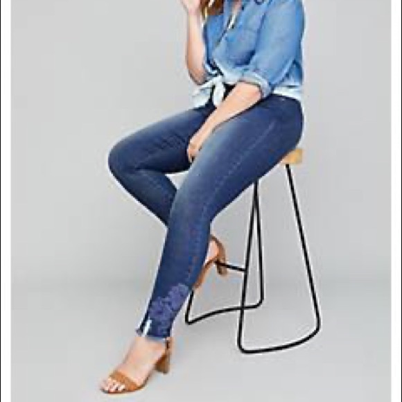 Lane Bryant Denim - Lane Bryant Sz16 Cropped Skinny Jeans w/Embroidery